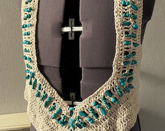 Patrón de crochet multitamaño, chaleco con pedrería