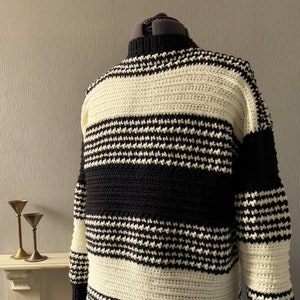 Mens Crochet PDF Pattern, Houndstooth Stripe Aran Sweater