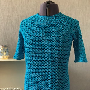 Men's Crochet Pattern, Textured Mesh T-Shirt