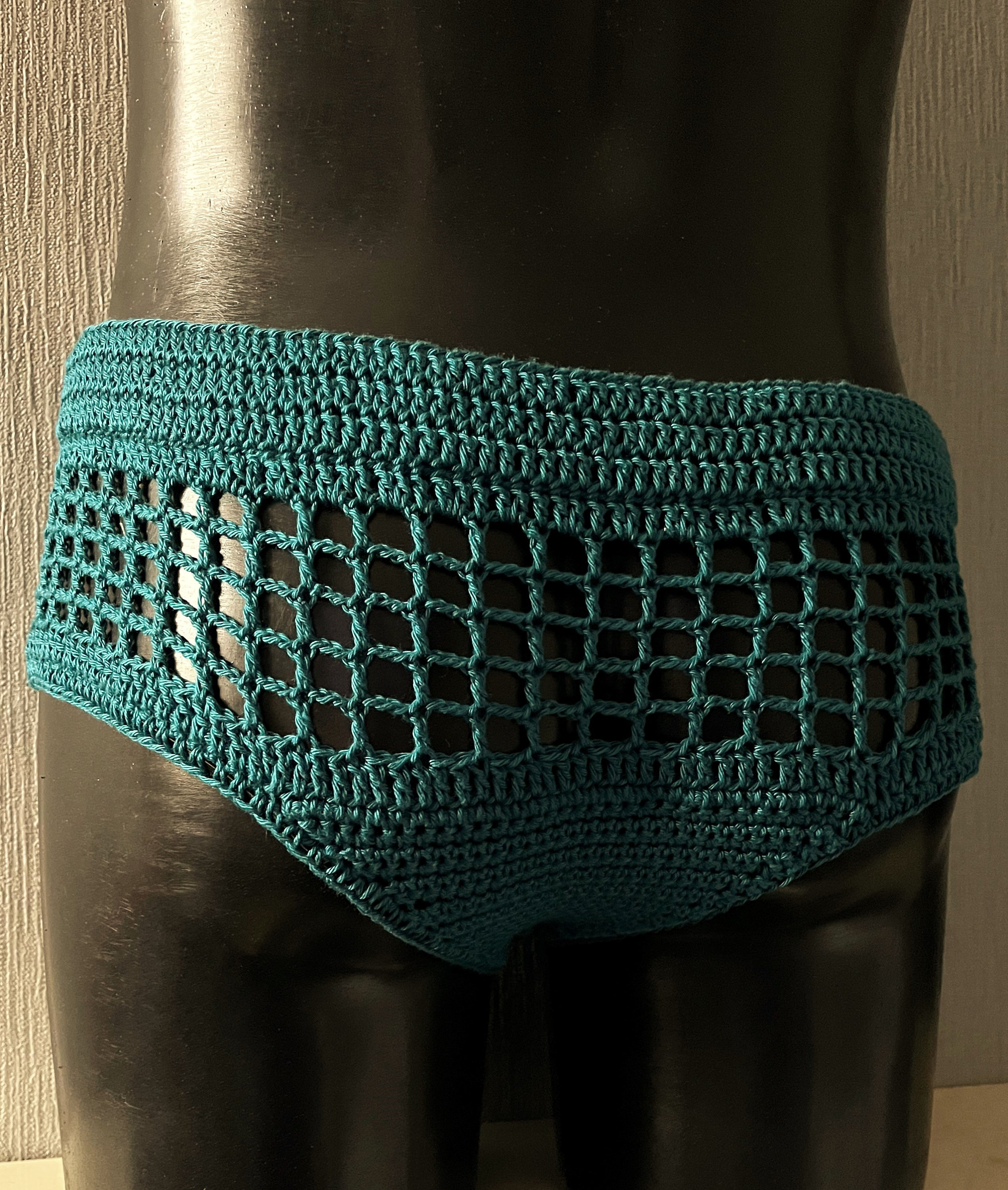 Men's Crochet Pattern, Full Side Briefs in Double Knit Yarn -  Sweden