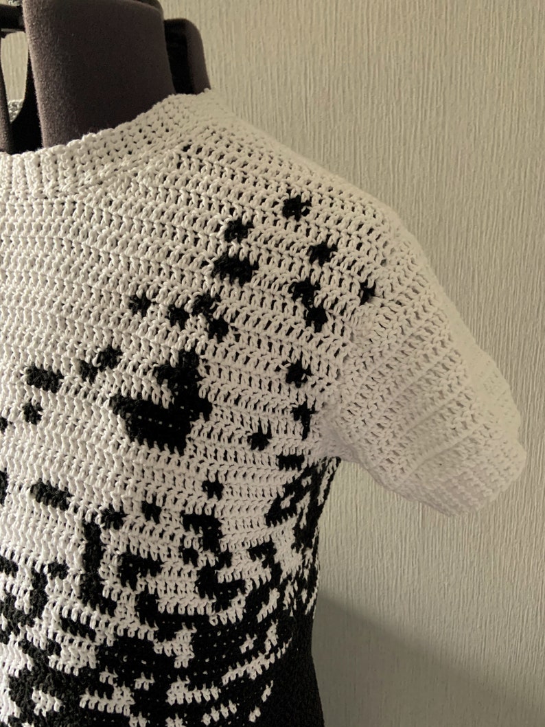 Men's Crochet Pattern, Diagonal Fade T-Shirt image 3