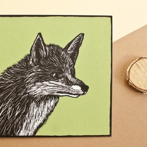 Carte postale renard, illustration animalière verte