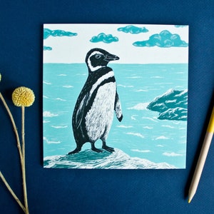 Carte postale pingouin, illustration d'oiseau pour les amoureux de la nature