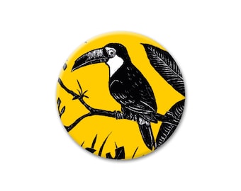 Round toucan magnet