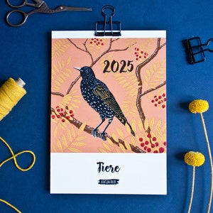 Kalender 2025 mit Tierillustrationen im A5 Format - deutsches Kalendarium