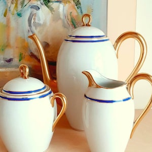 Majestic trio of coffee, sugar and creamer set in Limoges Haviland & Le Taneur porcelain.