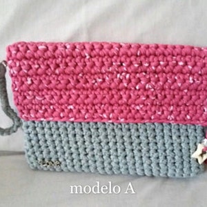 Clutch type handbag. Handmade in crochet trapillo. Several models to choose from. image 1