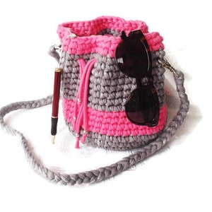 Sack shoulder bag, handmade in crochet trapillo image 3