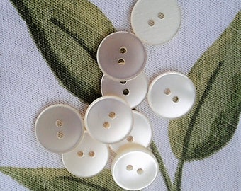 Button 18 mm. classic, 9-unit lot