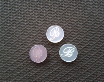 Round button Ø18 mm. On the basis of letter "B", Lot of 3 U.