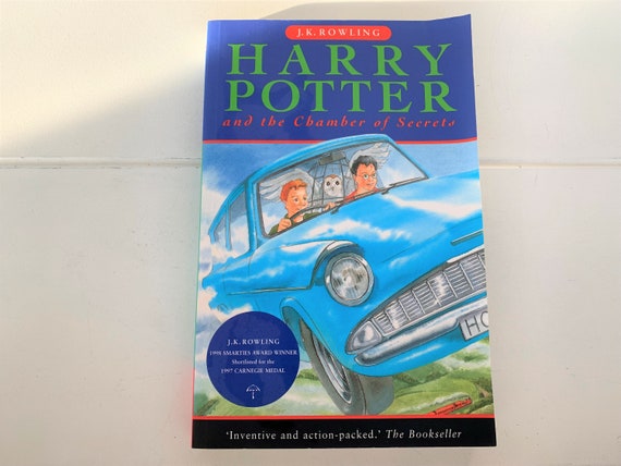 Harry Potter and the Chamber of Secrets (Paperback) 