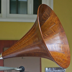 Reproduction OAK WOOD HORN for Victor Talking Machine phonograph gramophone