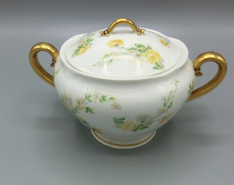 VINTAGE sugar bowl or bonbonniere by HAVILAND FRANCE Limoges, collector's item porcelain jar jewelry jar floral decor gift decoration