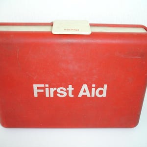 Vintage Boots First Aid Case Dressings Tin With Bandages