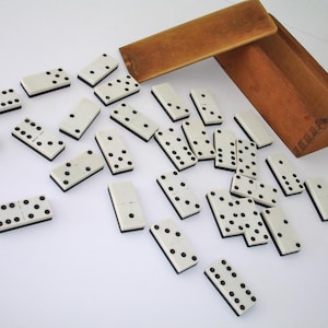 Dominoes Black and White Game Set Wooden Box of Dominoes Adult or Children&#39;s Toy Educational Games Vintage Child&#39;s