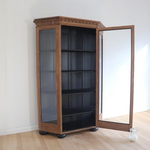 Antique Oak Cabinet Bookcase Hutch Curio Display. Adjustable Shelves. Painted Furniture. Refinished. Restored. image 4