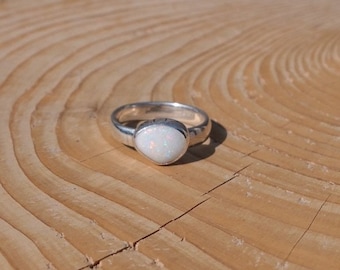 Size K-1/2 Silver opal ring|white opal|rainbow colour|gift|engagement gift|bridal|sister|bestfriend|crystal opal|opal jewellery|rings