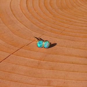 Brilliant 4mm 18k gold ear studs|earrings|gem opal|gemstones|bridal jewelry|gifts for women|her|wife|mom|mum|sister|fiancee