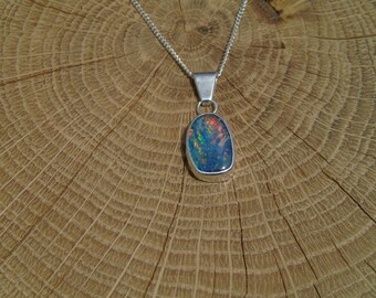 Silver opal pendant|doublet opal|necklace|natural gemstone|unique piece|october birthday|jewellery|jewelry|gift|present|simple opal necklace