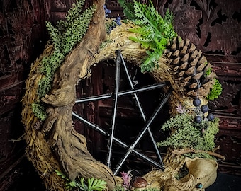 Straw Door wreath real engraved fox skull moss plants ferns green witch pentagram witchcraft pagan forest root labradorite pine mushrooms