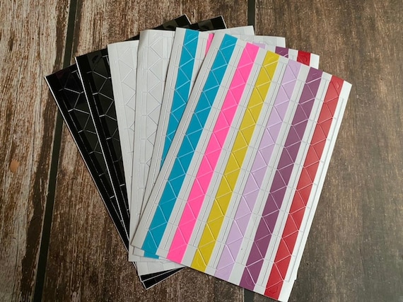 Adesivi per angoli per foto in PVC Colori dell'arcobaleno trasparenti  Autoadesivi 144 pezzi/foglio, Adesivi per angoli per scrapbooking  fai-da-te, album fotografici, libri di memoria -  Italia