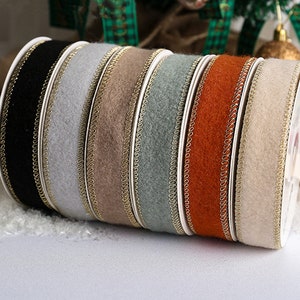5 yardas cinta de fieltro de Navidad bordes dorados, 1 "de ancho cinta de corona de vacaciones rojo caqui gris cinta con cable envoltura de regalo decoración de Navidad 9 colores