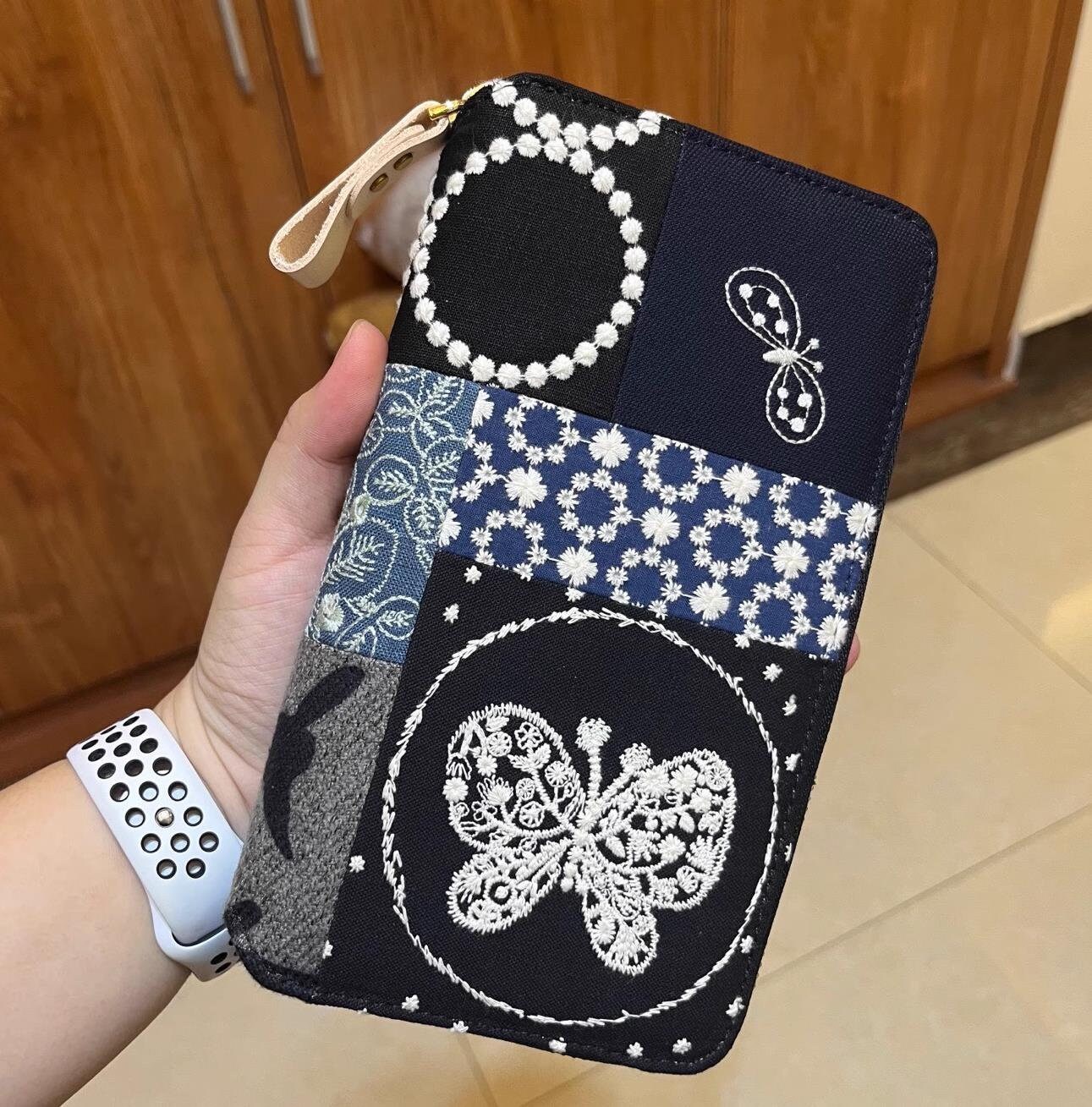 ほぼ日手帳weeksカバー【財布サイズ/カバーのみ】パッチワーク蝶刺繍 