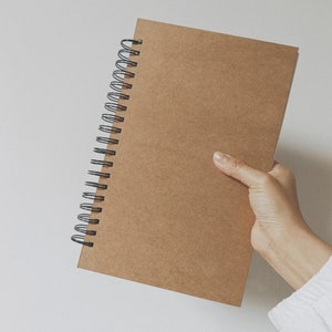 Quaderno a spirale per diario di ritagli Kraft verticale con rilegatura a spirale, diario per quaderni vuoti, album di viaggi, libro per acquerelli, regalo di laurea 100P