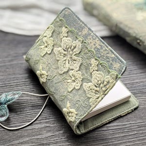Elegant Butterfly Lace Loose-leaf Journal A5 A6A7 Vintage Notebook Cover Refillable Fabric Journal Portable Diary Planner Cover Cute Notepad