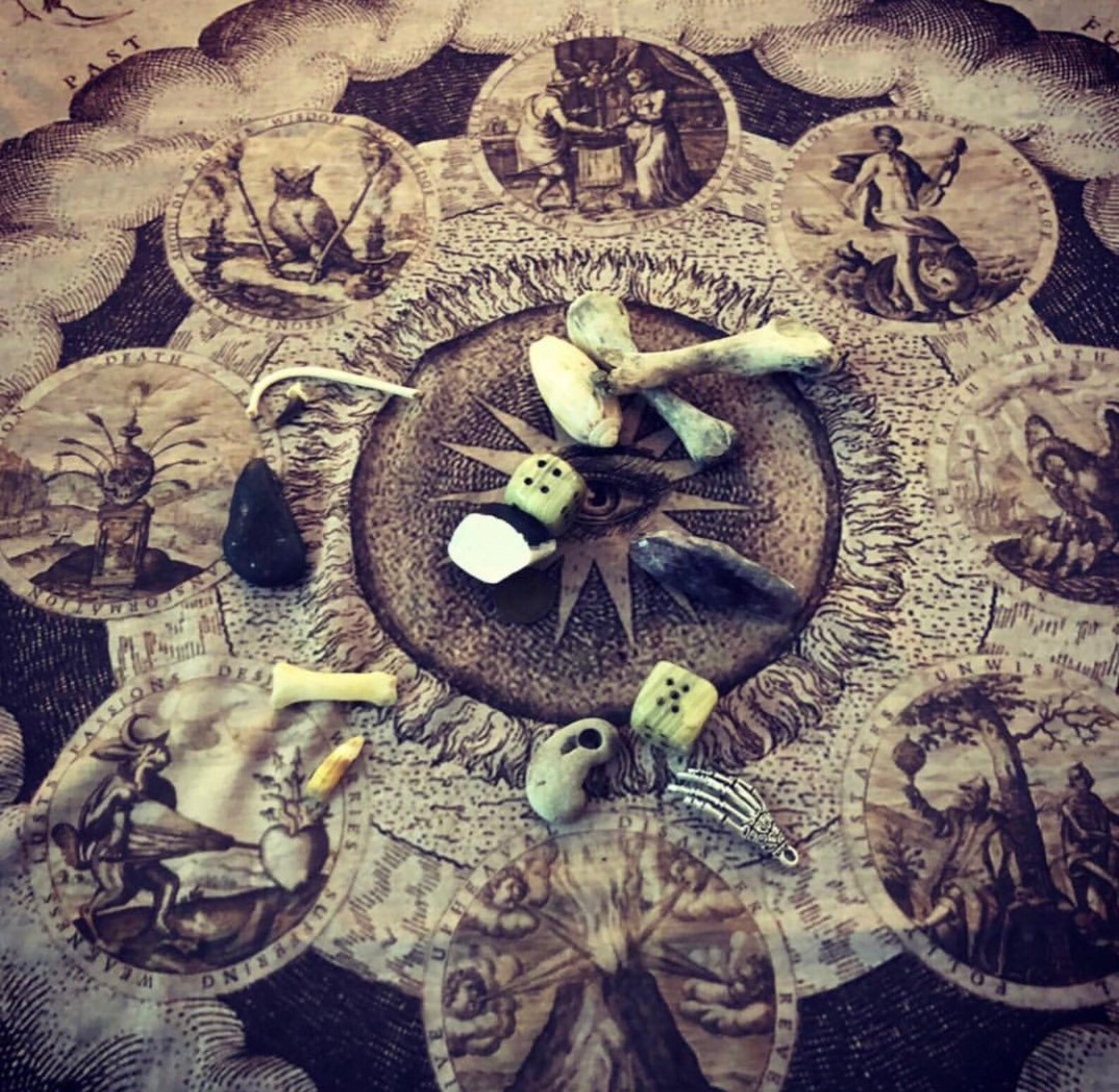 Bone Throwing Set Bone Throwing Bone Throwing Kit 13 Piece Etsy UK