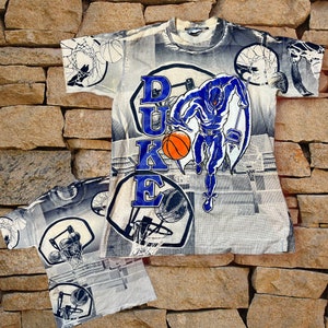 Vintage Duke University Blue Devils Basketball All Over Print Tee Shirt AOP Size Medium Large