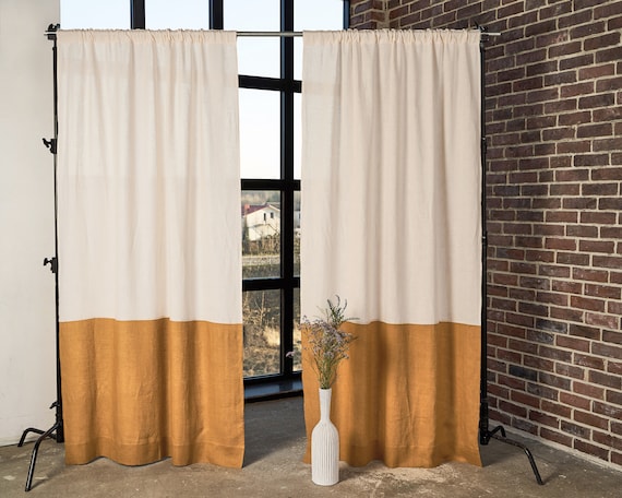 2 curtain panels