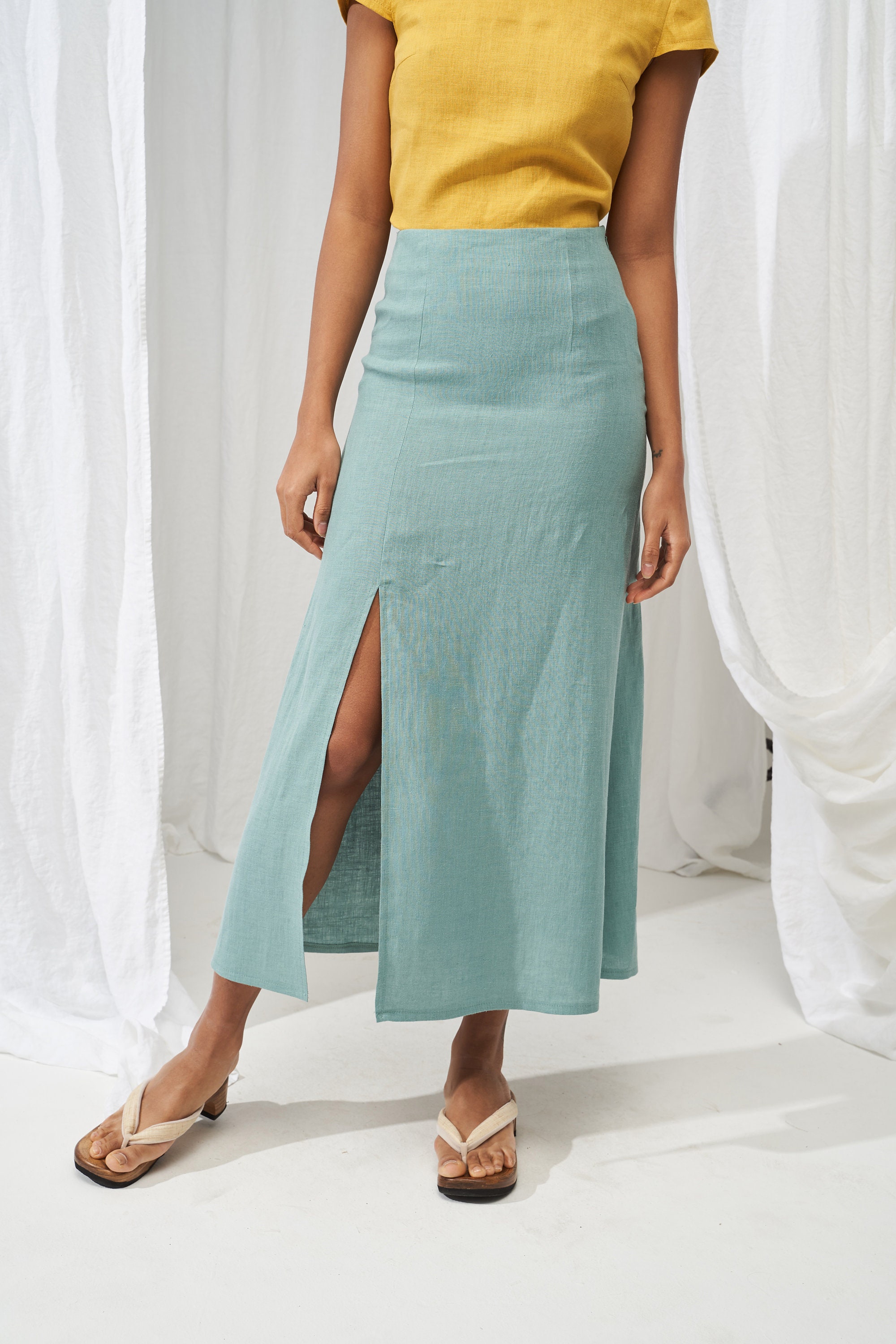 スカート LENINA CALISTA woolen long skirt_2colors Linen Skirt With Front Slit VALENCIA, Long Linen Skirt, High