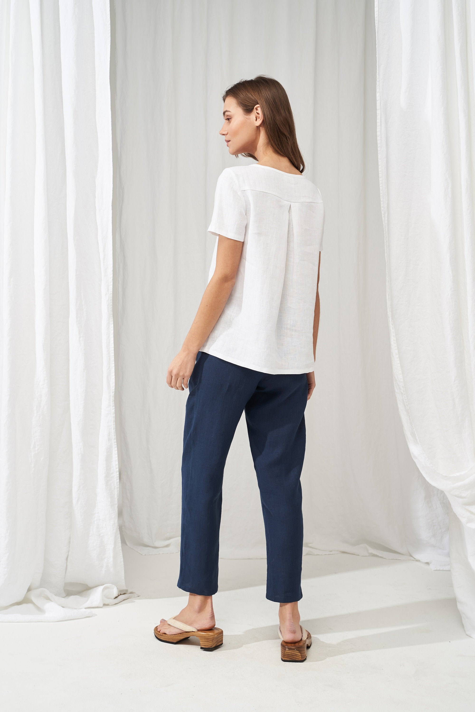 Linen back fold detail shirt OLIVIA, Short sleeve linen shirt for wom…