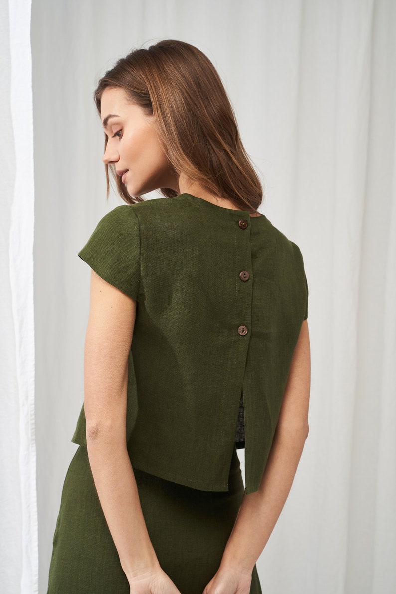 Camisa de lino con botones en la espalda AMELIA, top de cultivo de lino, top de lino de manga corta, blusa de mangas casquillo, top de lino hecho a mano, top de lino para mujer imagen 5