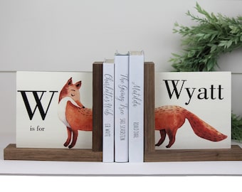 Sujetalibros de madera personalizado para niños, recuerdo temático del libro de baby shower, decoración de estantería de guardería Woodland Fox