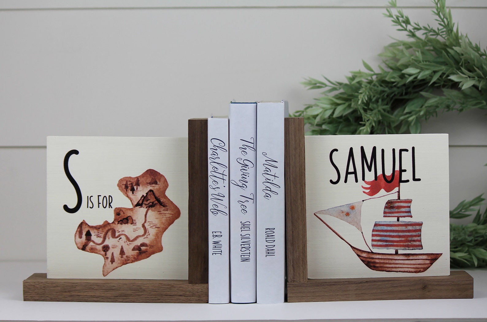 Personalized Childrens Wooden Bookend Baby Shower Book Theme Etsy
