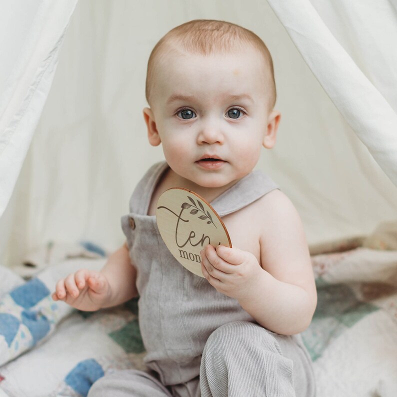 Baby Milestone Cards Wooden Milestone Discs Newborn Etsy