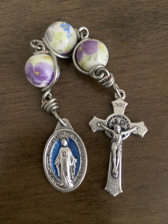 Three Hail Mary Chaplet, Miraculous medal, ceramic beads Rosary