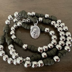 Seven Sorrows of Mary Catholic Chaplet, Silver beads Rosary, Paracord Chaplet | Handmade