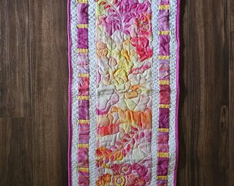 Watercolor Expressions Table Quilt