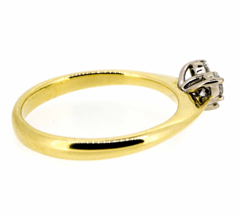 18ct Three Stone Diamond Heart Shape Engagement Ring| 18ct Diamo
