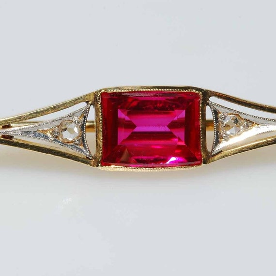 Art Deco 1920's 18ct Synthetic Ruby and Diamond B… - image 3