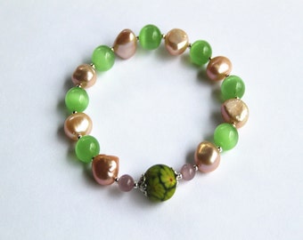 Green Tiger Eye Bracelet, Green crystal bead bracelet, Czech beads, green and pink stone bracelet