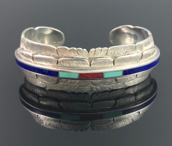 Outstanding Native American Zuni Inlay Textured Turquoise Coral Sterling Silver Feather Ring Outstanding Native American Zuni Inlay Textured Turquoise Coral Sterling Silver Feather Ring