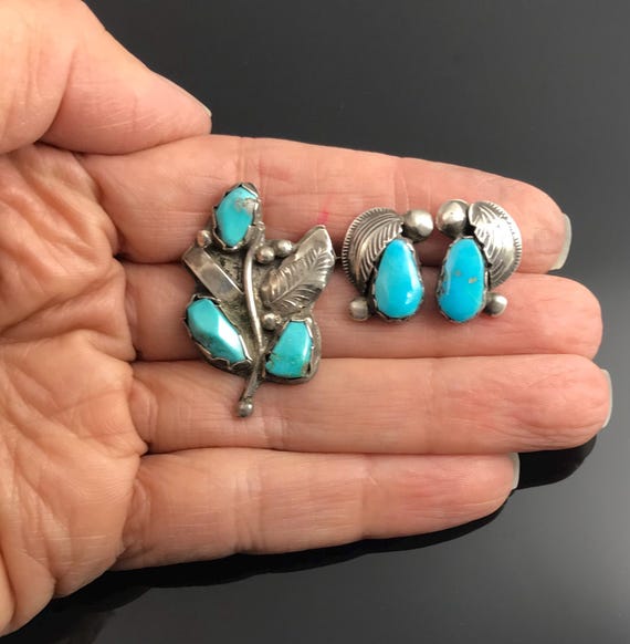 Simplicio Turquoise Pin and Earrings Native American Zuni- Vintage View 3