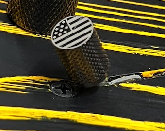 Perilla de interruptor de guitarra con bandera estadounidense grabada. Punta: acero inoxidable moleteado negro - LARGO
