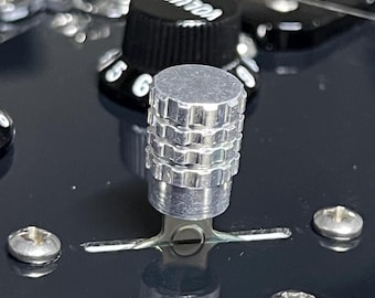 Kinnatone Bruno Chrome Knurled Aluminum Guitar Switch Tip - Blemished Finish