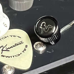 Kinnatone Trucker Girl  Black Aluminum  Switch Tip,  theme guitar