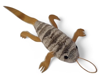 AGOTADO Próximamente: Accesorio de varita para juguetes de gatos Larry Lizzard – Juguete interactivo hecho a mano para gatos de Tiga Toys